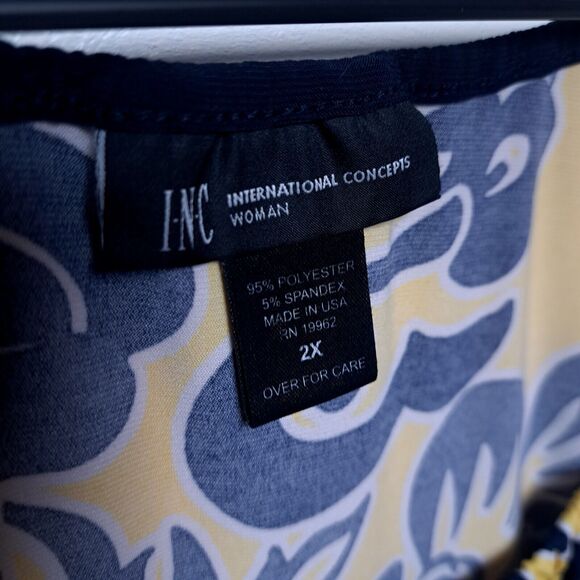 INC International Concepts Women’s 2X Yellow Navy Square Neck Pleated Floral - Picture 3 of 7